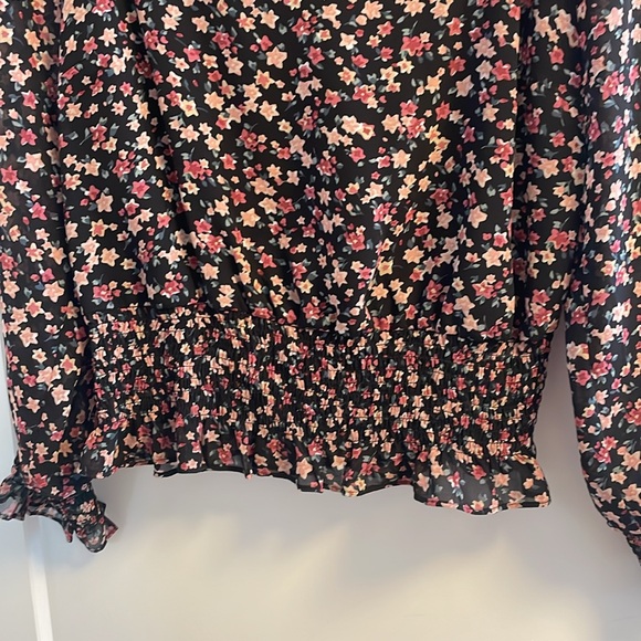 LUSH floral blouse, black & pink - Picture 6 of 11
